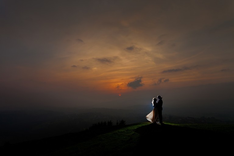 sesja slubna w gorach, plener slubny w gorach, sesja slubna w beskidach, plener slubny beskidy, zdjecia slubne zywiec, fotografia slubna slask, zdjecia slubne slask, romantyczny plener slubny, fotograf slubny bielsko, plener slubny w lesie slask, sesja slubna w lesie slask, plener slubny las slask, fotografia slubna slask, zdjecia slubne slask, fotografia slubna katowice, zdjecia slubne katowice, romantyczna sesja slubna slask, zdjecia slubne bielsko, fotografia slubna bielsko, oryginalny plener slubny, oryginalna sesja slubna, www.magiaobrazu.com, Anna i Jacek Bieniek