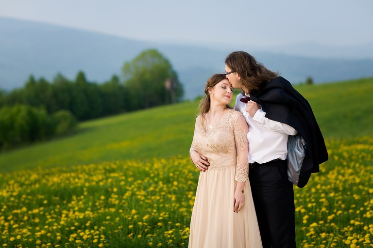 sesja slubna w gorach, plener slubny w gorach, sesja slubna w beskidach, plener slubny beskidy, zdjecia slubne zywiec, fotografia slubna slask, zdjecia slubne slask, romantyczny plener slubny, fotograf slubny bielsko, plener slubny w lesie slask, sesja slubna w lesie slask, plener slubny las slask, fotografia slubna slask, zdjecia slubne slask, fotografia slubna katowice, zdjecia slubne katowice, romantyczna sesja slubna slask, zdjecia slubne bielsko, fotografia slubna bielsko, oryginalny plener slubny, oryginalna sesja slubna, www.magiaobrazu.com, Anna i Jacek Bieniek