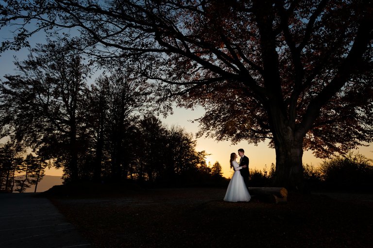 jesienny plener slubny, jesienna sesja slubna, sesja slubna w gorach, plener slubny w gorach, sesja slubna beskidy, plener slubny w beskidach, fotografia slubna bielsko, zdjecia slubne na rownicy, fotografia slubna ustron, plener slubny slask, zdjecia slubne bielsko, fotografia slubna bielsko, jesienny plener slubny, jesienna sesja slubna, fotografia slubna zywiec, zdjecia slubne zywiec, fotografia slubna slask, fotografia slubna katowice, zdjecia slubne katowice, fotograf slubny katowice, zdjecia slubne bielsko, fotograf slubny bielsko, zdjecia slubne slask, dwoch fotografow na slub, fotografia slubna krakow, zdjecia slubne zywiec, fotografia slubna zywiec