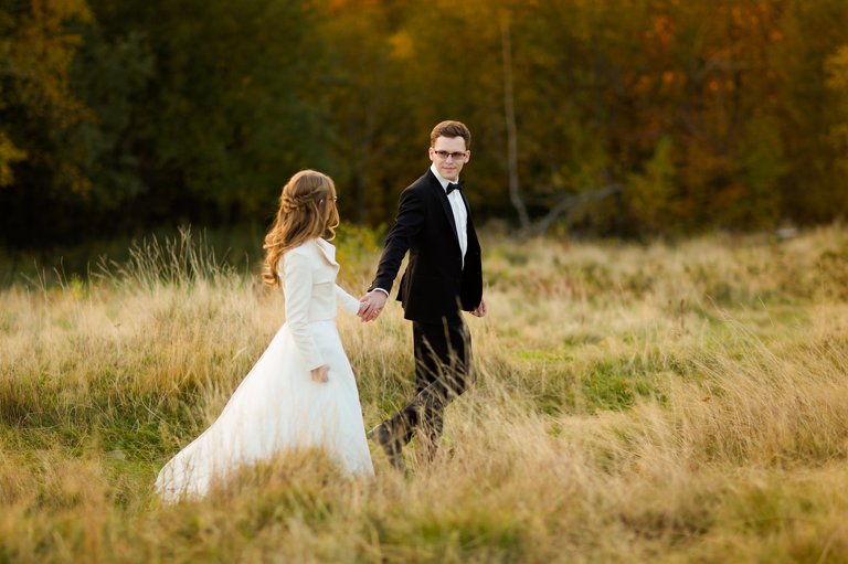 jesienny plener slubny, jesienna sesja slubna, sesja slubna w gorach, plener slubny w gorach, sesja slubna beskidy, plener slubny w beskidach, fotografia slubna bielsko, zdjecia slubne na rownicy, fotografia slubna ustron, plener slubny slask, zdjecia slubne bielsko, fotografia slubna bielsko, jesienny plener slubny, jesienna sesja slubna, fotografia slubna zywiec, zdjecia slubne zywiec, fotografia slubna slask, fotografia slubna katowice, zdjecia slubne katowice, fotograf slubny katowice, zdjecia slubne bielsko, fotograf slubny bielsko, zdjecia slubne slask, dwoch fotografow na slub, fotografia slubna krakow, zdjecia slubne zywiec, fotografia slubna zywiec