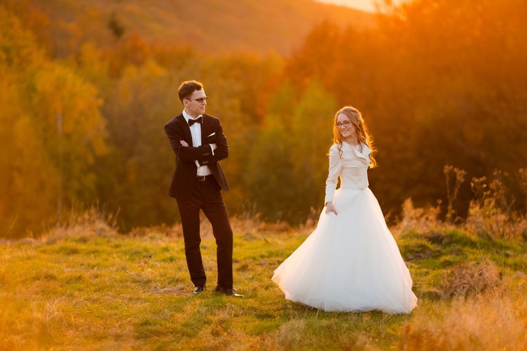 jesienny plener slubny, jesienna sesja slubna, sesja slubna w gorach, plener slubny w gorach, sesja slubna beskidy, plener slubny w beskidach, fotografia slubna bielsko, zdjecia slubne na rownicy, fotografia slubna ustron, plener slubny slask, zdjecia slubne bielsko, fotografia slubna bielsko, jesienny plener slubny, jesienna sesja slubna, fotografia slubna zywiec, zdjecia slubne zywiec, fotografia slubna slask, fotografia slubna katowice, zdjecia slubne katowice, fotograf slubny katowice, zdjecia slubne bielsko, fotograf slubny bielsko, zdjecia slubne slask, dwoch fotografow na slub, fotografia slubna krakow, zdjecia slubne zywiec, fotografia slubna zywiec