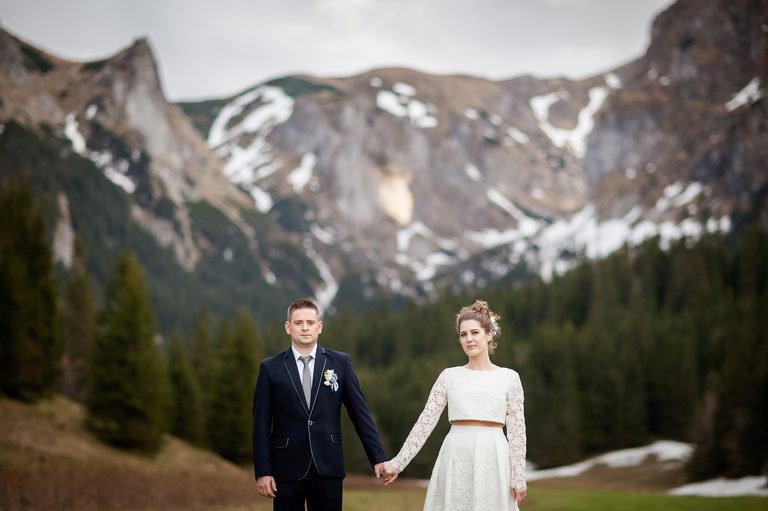 www.magiaobrazu.com, plener slubny w Tatrach, sesja ślubna tatrzanskie doliny; fotografia ślubna Tatry, tatrzanski plener slubny, sesja slubna w gorach, plener slubny w gorach, fotografia ślubna, fotograf ślubny Kraków, fotografowie ślubni, fotograf małopolska,dwóch fotografów na ślub; Anna i Jacek Bieniek; zdjęcia ślubne śląsk; sesja slubna na polanie