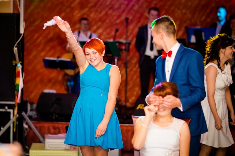 fotografia slubna malopolska, zdjecia slubne bielsko, , fotograf slubny krynica, zdjecia slubne krynica, wesele w nawojowej w grzesiu, slub w kosciele w tyliczu, slub tylicz, zdjecia slubne katowice, dwoch fotografow na slub, fotografia slubna krakow, zdjecia slubne krynica, dom weselny grzes nawojowa, sesja slubna w skamienialym miescie, plener slubny skamieniale miasto