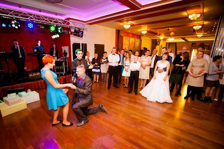 fotografia slubna malopolska, zdjecia slubne bielsko, , fotograf slubny krynica, zdjecia slubne krynica, wesele w nawojowej w grzesiu, slub w kosciele w tyliczu, slub tylicz, zdjecia slubne katowice, dwoch fotografow na slub, fotografia slubna krakow, zdjecia slubne krynica, dom weselny grzes nawojowa, sesja slubna w skamienialym miescie, plener slubny skamieniale miasto