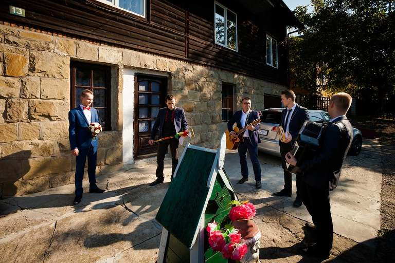 fotografia slubna malopolska, zdjecia slubne bielsko, , fotograf slubny krynica, zdjecia slubne krynica, wesele w nawojowej w grzesiu, slub w kosciele w tyliczu, slub tylicz, zdjecia slubne katowice, dwoch fotografow na slub, fotografia slubna krakow, zdjecia slubne krynica, dom weselny grzes nawojowa, sesja slubna w skamienialym miescie, plener slubny skamieniale miasto