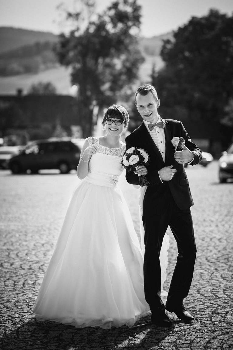 fotografia slubna malopolska, zdjecia slubne bielsko, , fotograf slubny krynica, zdjecia slubne krynica, wesele w nawojowej w grzesiu, slub w kosciele w tyliczu, slub tylicz, zdjecia slubne katowice, dwoch fotografow na slub, fotografia slubna krakow, zdjecia slubne krynica, dom weselny grzes nawojowa, sesja slubna w skamienialym miescie, plener slubny skamieniale miasto