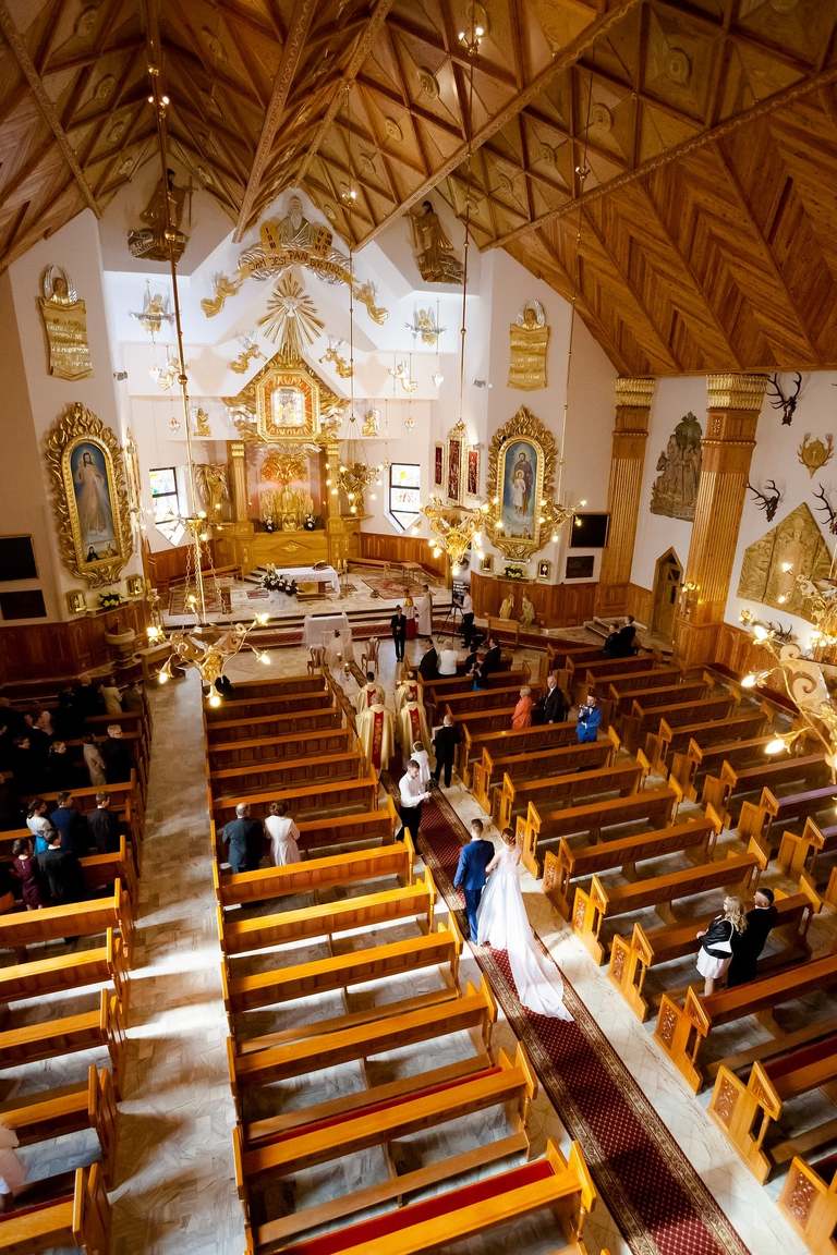 fotografia slubna malopolska, zdjecia slubne bielsko, , fotograf slubny krynica, zdjecia slubne krynica, wesele w nawojowej w grzesiu, slub w kosciele w tyliczu, slub tylicz, zdjecia slubne katowice, dwoch fotografow na slub, fotografia slubna krakow, zdjecia slubne krynica, dom weselny grzes nawojowa, sesja slubna w skamienialym miescie, plener slubny skamieniale miasto