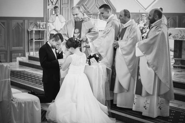 fotografia slubna malopolska, zdjecia slubne bielsko, , fotograf slubny krynica, zdjecia slubne krynica, wesele w nawojowej w grzesiu, slub w kosciele w tyliczu, slub tylicz, zdjecia slubne katowice, dwoch fotografow na slub, fotografia slubna krakow, zdjecia slubne krynica, dom weselny grzes nawojowa, sesja slubna w skamienialym miescie, plener slubny skamieniale miasto