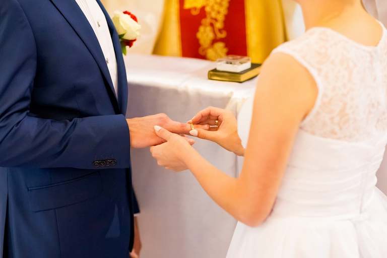 fotografia slubna malopolska, zdjecia slubne bielsko, , fotograf slubny krynica, zdjecia slubne krynica, wesele w nawojowej w grzesiu, slub w kosciele w tyliczu, slub tylicz, zdjecia slubne katowice, dwoch fotografow na slub, fotografia slubna krakow, zdjecia slubne krynica, dom weselny grzes nawojowa, sesja slubna w skamienialym miescie, plener slubny skamieniale miasto