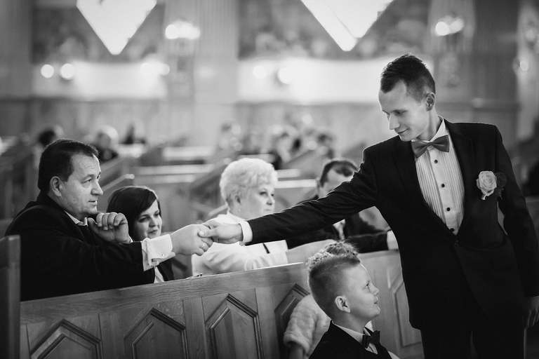 fotografia slubna malopolska, zdjecia slubne bielsko, , fotograf slubny krynica, zdjecia slubne krynica, wesele w nawojowej w grzesiu, slub w kosciele w tyliczu, slub tylicz, zdjecia slubne katowice, dwoch fotografow na slub, fotografia slubna krakow, zdjecia slubne krynica, dom weselny grzes nawojowa, sesja slubna w skamienialym miescie, plener slubny skamieniale miasto