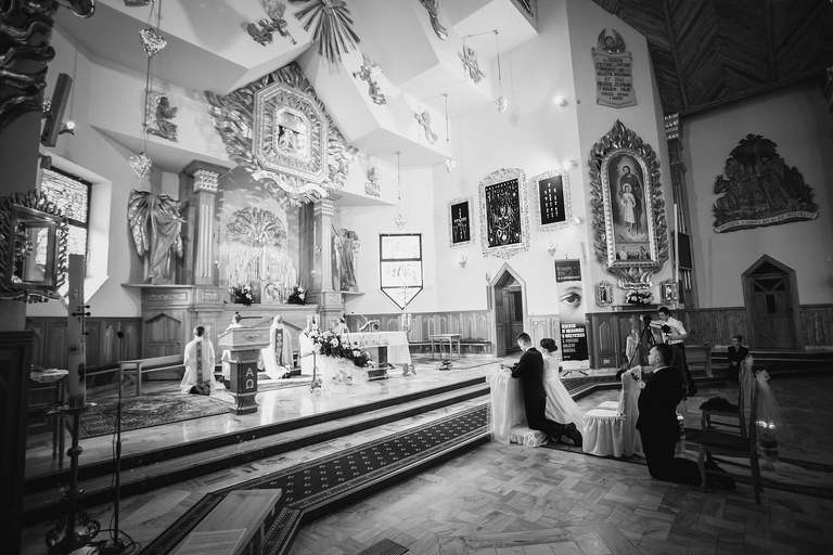 fotografia slubna malopolska, zdjecia slubne bielsko, , fotograf slubny krynica, zdjecia slubne krynica, wesele w nawojowej w grzesiu, slub w kosciele w tyliczu, slub tylicz, zdjecia slubne katowice, dwoch fotografow na slub, fotografia slubna krakow, zdjecia slubne krynica, dom weselny grzes nawojowa, sesja slubna w skamienialym miescie, plener slubny skamieniale miasto