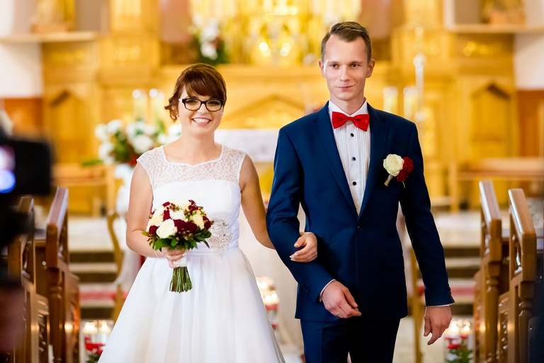 fotografia slubna malopolska, zdjecia slubne bielsko, , fotograf slubny krynica, zdjecia slubne krynica, wesele w nawojowej w grzesiu, slub w kosciele w tyliczu, slub tylicz, zdjecia slubne katowice, dwoch fotografow na slub, fotografia slubna krakow, zdjecia slubne krynica, dom weselny grzes nawojowa, sesja slubna w skamienialym miescie, plener slubny skamieniale miasto