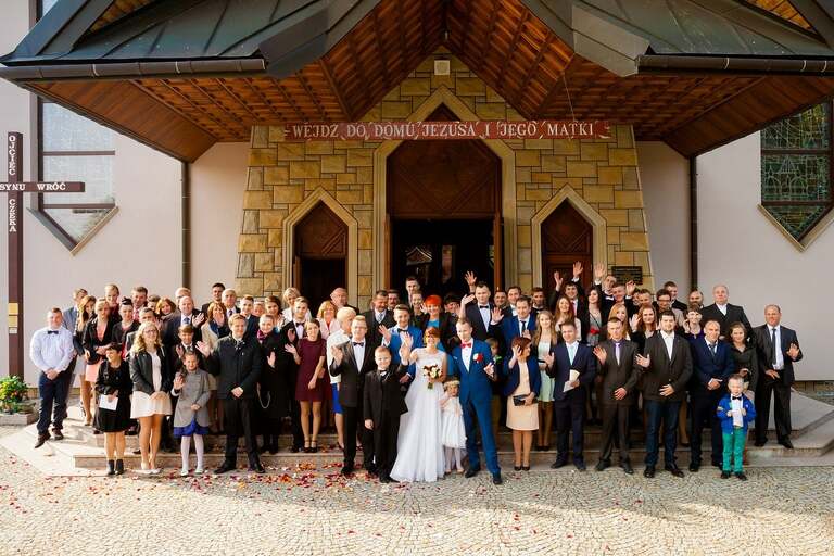 fotografia slubna malopolska, zdjecia slubne bielsko, , fotograf slubny krynica, zdjecia slubne krynica, wesele w nawojowej w grzesiu, slub w kosciele w tyliczu, slub tylicz, zdjecia slubne katowice, dwoch fotografow na slub, fotografia slubna krakow, zdjecia slubne krynica, dom weselny grzes nawojowa, sesja slubna w skamienialym miescie, plener slubny skamieniale miasto