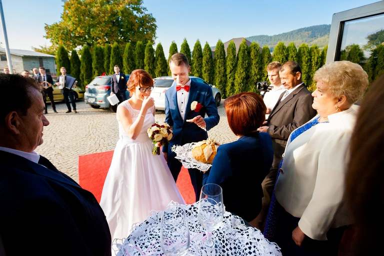 fotografia slubna malopolska, zdjecia slubne bielsko, , fotograf slubny krynica, zdjecia slubne krynica, wesele w nawojowej w grzesiu, slub w kosciele w tyliczu, slub tylicz, zdjecia slubne katowice, dwoch fotografow na slub, fotografia slubna krakow, zdjecia slubne krynica, dom weselny grzes nawojowa, sesja slubna w skamienialym miescie, plener slubny skamieniale miasto