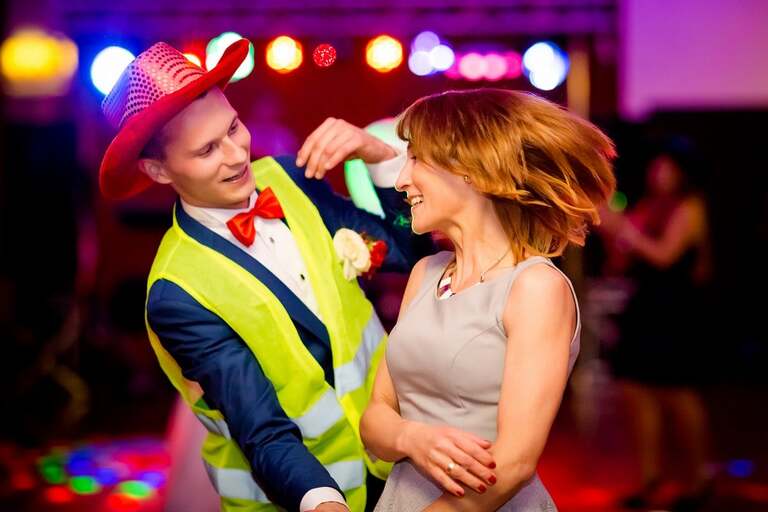 fotografia slubna malopolska, zdjecia slubne bielsko, , fotograf slubny krynica, zdjecia slubne krynica, wesele w nawojowej w grzesiu, slub w kosciele w tyliczu, slub tylicz, zdjecia slubne katowice, dwoch fotografow na slub, fotografia slubna krakow, zdjecia slubne krynica, dom weselny grzes nawojowa, sesja slubna w skamienialym miescie, plener slubny skamieniale miasto