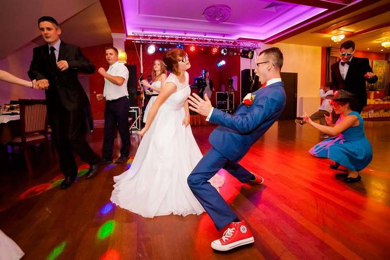 fotografia slubna malopolska, zdjecia slubne bielsko, , fotograf slubny krynica, zdjecia slubne krynica, wesele w nawojowej w grzesiu, slub w kosciele w tyliczu, slub tylicz, zdjecia slubne katowice, dwoch fotografow na slub, fotografia slubna krakow, zdjecia slubne krynica, dom weselny grzes nawojowa, sesja slubna w skamienialym miescie, plener slubny skamieniale miasto