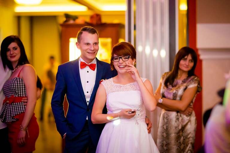 fotografia slubna malopolska, zdjecia slubne bielsko, , fotograf slubny krynica, zdjecia slubne krynica, wesele w nawojowej w grzesiu, slub w kosciele w tyliczu, slub tylicz, zdjecia slubne katowice, dwoch fotografow na slub, fotografia slubna krakow, zdjecia slubne krynica, dom weselny grzes nawojowa, sesja slubna w skamienialym miescie, plener slubny skamieniale miasto