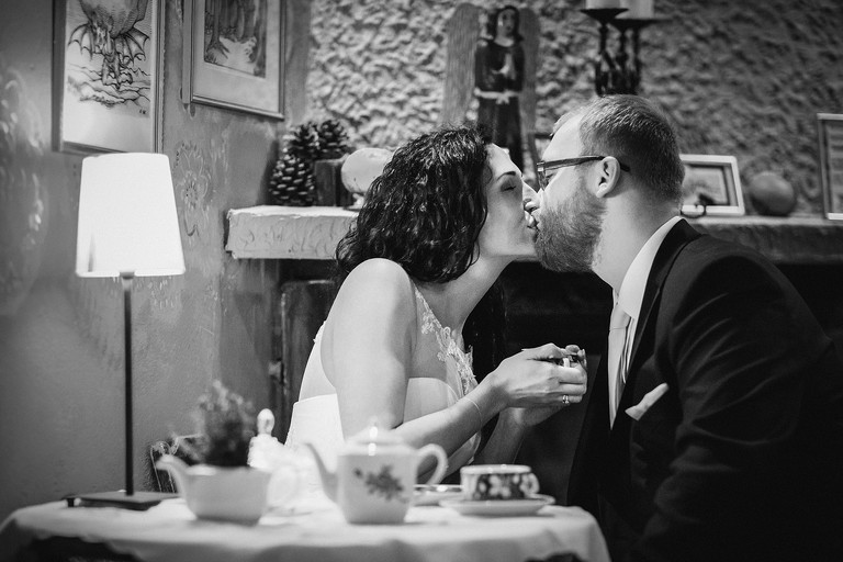 fotografia slubna malopolska, zdjecia slubne wadowice, fotograf slubny wadowice, zdjecia slubne lackorona, zdjecia slubne slask, dwoch fotografow na slub, fotografia slubna krakow, fotografia slubna lackorona, listopadowa sesja slubna, plener slubny w listopadzie, sesja slubna w lackoronie, plener slubny lanckorona, dwoch fotografow na slub