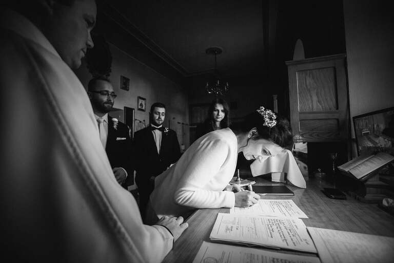 fotografia slubna, zdjecia slubne bielsko, fotograf slubny bielsko, www.magiaobrazu.com, zdjecia slubne wadowice, fotografia slubna wadowice, zdjecia slubne malopolska, magnolia budzow, fotograf wadowice, zdjecia slubne cieszyn, bazylika w wadowicach, slub w bazylice wadowice, dwoch fotografow na slub, zdjecia slubne malopolska, ogorki kapela na slub, zespol goralski na wesele,