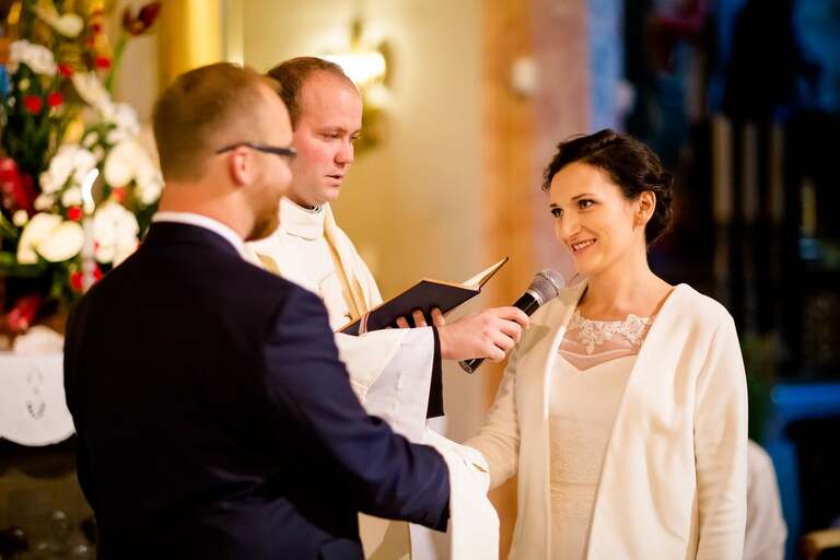 fotografia slubna, zdjecia slubne bielsko, fotograf slubny bielsko, www.magiaobrazu.com, zdjecia slubne wadowice, fotografia slubna wadowice, zdjecia slubne malopolska, magnolia budzow, fotograf wadowice, zdjecia slubne cieszyn, bazylika w wadowicach, slub w bazylice wadowice, dwoch fotografow na slub, zdjecia slubne malopolska, ogorki kapela na slub, zespol goralski na wesele,