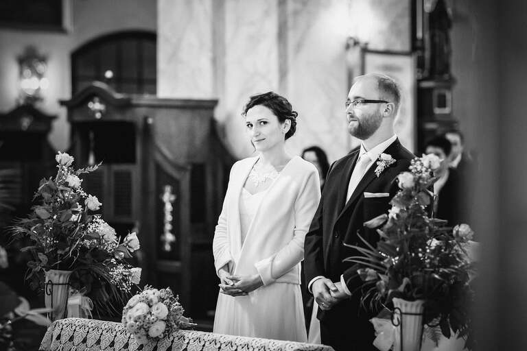 fotografia slubna, zdjecia slubne bielsko, fotograf slubny bielsko, www.magiaobrazu.com, zdjecia slubne wadowice, fotografia slubna wadowice, zdjecia slubne malopolska, magnolia budzow, fotograf wadowice, zdjecia slubne cieszyn, bazylika w wadowicach, slub w bazylice wadowice, dwoch fotografow na slub, zdjecia slubne malopolska, ogorki kapela na slub, zespol goralski na wesele,