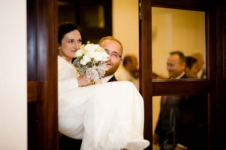 fotografia slubna, zdjecia slubne bielsko, fotograf slubny bielsko, www.magiaobrazu.com, zdjecia slubne wadowice, fotografia slubna wadowice, zdjecia slubne malopolska, magnolia budzow, fotograf wadowice, zdjecia slubne cieszyn, bazylika w wadowicach, slub w bazylice wadowice, dwoch fotografow na slub, zdjecia slubne malopolska, ogorki kapela na slub, zespol goralski na wesele,