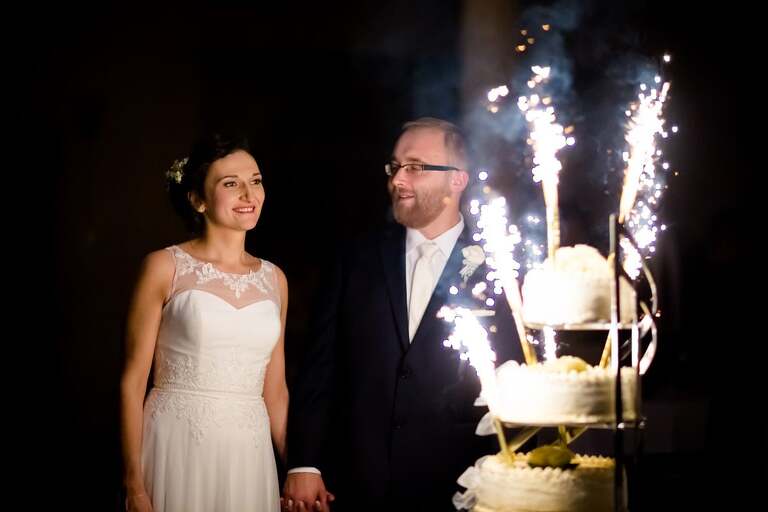 fotografia slubna, zdjecia slubne bielsko, fotograf slubny bielsko, www.magiaobrazu.com, zdjecia slubne wadowice, fotografia slubna wadowice, zdjecia slubne malopolska, magnolia budzow, fotograf wadowice, zdjecia slubne cieszyn, bazylika w wadowicach, slub w bazylice wadowice, dwoch fotografow na slub, zdjecia slubne malopolska, ogorki kapela na slub, zespol goralski na wesele,