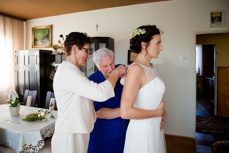 fotografia slubna, zdjecia slubne bielsko, fotograf slubny bielsko, www.magiaobrazu.com, zdjecia slubne wadowice, fotografia slubna wadowice, zdjecia slubne malopolska, magnolia budzow, fotograf wadowice, zdjecia slubne cieszyn, bazylika w wadowicach, slub w bazylice wadowice, dwoch fotografow na slub, zdjecia slubne malopolska, ogorki kapela na slub, zespol goralski na wesele,