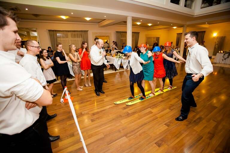 fotografia slubna, zdjecia slubne bielsko, fotograf slubny bielsko, www.magiaobrazu.com, zdjecia slubne wadowice, fotografia slubna wadowice, zdjecia slubne malopolska, magnolia budzow, fotograf wadowice, zdjecia slubne cieszyn, bazylika w wadowicach, slub w bazylice wadowice, dwoch fotografow na slub, zdjecia slubne malopolska, ogorki kapela na slub, zespol goralski na wesele,