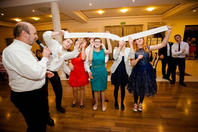 fotografia slubna, zdjecia slubne bielsko, fotograf slubny bielsko, www.magiaobrazu.com, zdjecia slubne wadowice, fotografia slubna wadowice, zdjecia slubne malopolska, magnolia budzow, fotograf wadowice, zdjecia slubne cieszyn, bazylika w wadowicach, slub w bazylice wadowice, dwoch fotografow na slub, zdjecia slubne malopolska, ogorki kapela na slub, zespol goralski na wesele,