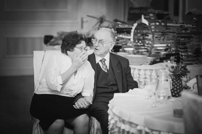 fotograf slubny slask, dwoje fotografow na slub, fotografowie slubni slask, fotograf slubny bielsko, hotel na bloniach bielsko, wesele w hotelu na bloniach, zdjecia slubne cieszyn, slub w kosciele w mikuszowicach, listopadowy slub, fotografia slubna, reportaz slubny, www.magiaobrazu.com, zdjecia slubne, fotoreportaz slubny, fotografcieszyn, zdjecia slubne bielsko,