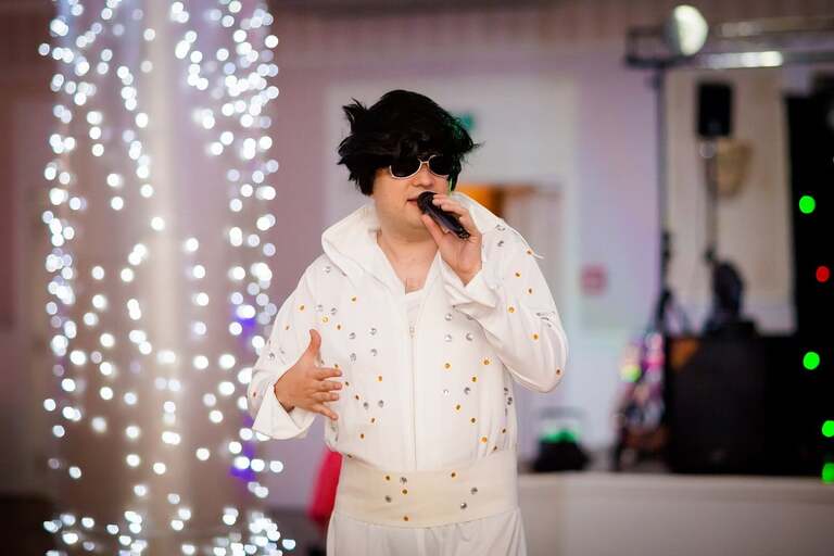 fotograf slubny slask, dwoje fotografow na slub, fotografowie slubni slask, fotograf slubny bielsko, hotel na bloniach bielsko, wesele w hotelu na bloniach, zdjecia slubne cieszyn, slub w kosciele w mikuszowicach, listopadowy slub, fotografia slubna, reportaz slubny, www.magiaobrazu.com, zdjecia slubne, fotoreportaz slubny, fotografcieszyn, zdjecia slubne bielsko,