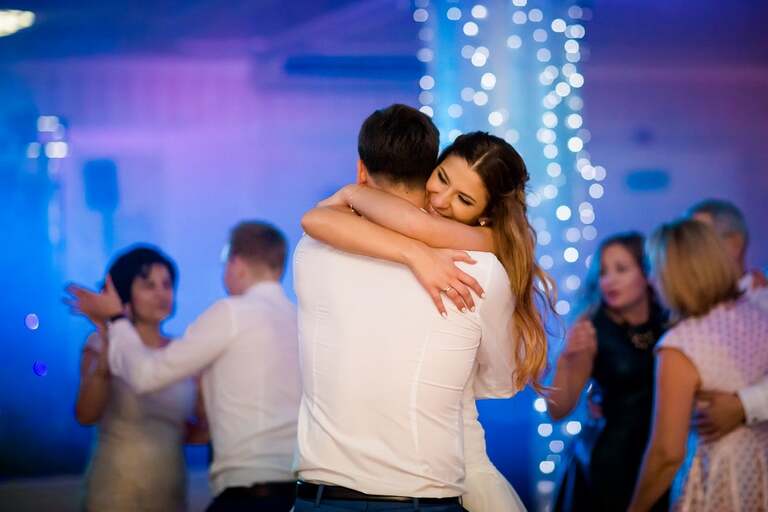 fotograf slubny slask, dwoje fotografow na slub, fotografowie slubni slask, fotograf slubny bielsko, hotel na bloniach bielsko, wesele w hotelu na bloniach, zdjecia slubne cieszyn, slub w kosciele w mikuszowicach, listopadowy slub, fotografia slubna, reportaz slubny, www.magiaobrazu.com, zdjecia slubne, fotoreportaz slubny, fotografcieszyn, zdjecia slubne bielsko,