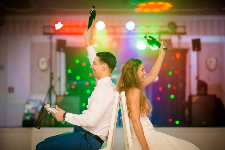 fotograf slubny slask, dwoje fotografow na slub, fotografowie slubni slask, fotograf slubny bielsko, hotel na bloniach bielsko, wesele w hotelu na bloniach, zdjecia slubne cieszyn, slub w kosciele w mikuszowicach, listopadowy slub, fotografia slubna, reportaz slubny, www.magiaobrazu.com, zdjecia slubne, fotoreportaz slubny, fotografcieszyn, zdjecia slubne bielsko,