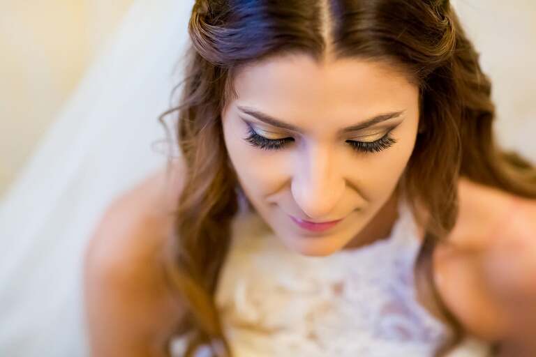 fotograf slubny slask, dwoje fotografow na slub, fotografowie slubni slask, fotograf slubny bielsko, hotel na bloniach bielsko, wesele w hotelu na bloniach, zdjecia slubne cieszyn, slub w kosciele w mikuszowicach, listopadowy slub, fotografia slubna, reportaz slubny, www.magiaobrazu.com, zdjecia slubne, fotoreportaz slubny, fotografcieszyn, zdjecia slubne bielsko,