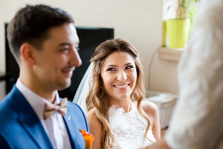 fotograf slubny slask, dwoje fotografow na slub, fotografowie slubni slask, fotograf slubny bielsko, hotel na bloniach bielsko, wesele w hotelu na bloniach, zdjecia slubne cieszyn, slub w kosciele w mikuszowicach, listopadowy slub, fotografia slubna, reportaz slubny, www.magiaobrazu.com, zdjecia slubne, fotoreportaz slubny, fotografcieszyn, zdjecia slubne bielsko,