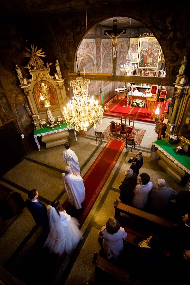 fotograf slubny slask, dwoje fotografow na slub, fotografowie slubni slask, fotograf slubny bielsko, hotel na bloniach bielsko, wesele w hotelu na bloniach, zdjecia slubne cieszyn, slub w kosciele w mikuszowicach, listopadowy slub, fotografia slubna, reportaz slubny, www.magiaobrazu.com, zdjecia slubne, fotoreportaz slubny, fotografcieszyn, zdjecia slubne bielsko,