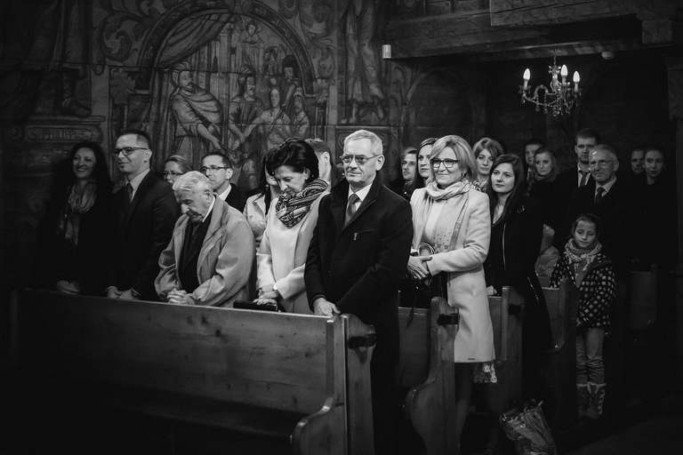 fotograf slubny slask, dwoje fotografow na slub, fotografowie slubni slask, fotograf slubny bielsko, hotel na bloniach bielsko, wesele w hotelu na bloniach, zdjecia slubne cieszyn, slub w kosciele w mikuszowicach, listopadowy slub, fotografia slubna, reportaz slubny, www.magiaobrazu.com, zdjecia slubne, fotoreportaz slubny, fotografcieszyn, zdjecia slubne bielsko,