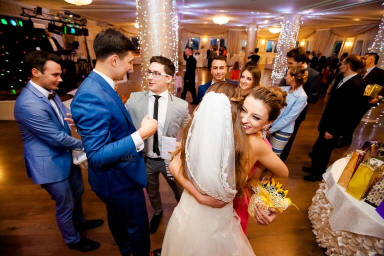 fotograf slubny slask, dwoje fotografow na slub, fotografowie slubni slask, fotograf slubny bielsko, hotel na bloniach bielsko, wesele w hotelu na bloniach, zdjecia slubne cieszyn, slub w kosciele w mikuszowicach, listopadowy slub, fotografia slubna, reportaz slubny, www.magiaobrazu.com, zdjecia slubne, fotoreportaz slubny, fotografcieszyn, zdjecia slubne bielsko,