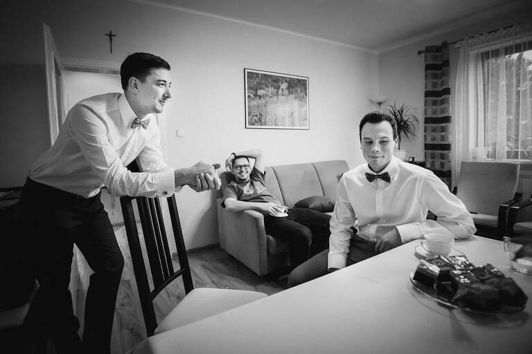 fotograf slubny slask, dwoje fotografow na slub, fotografowie slubni slask, fotograf slubny bielsko, hotel na bloniach bielsko, wesele w hotelu na bloniach, zdjecia slubne cieszyn, slub w kosciele w mikuszowicach, listopadowy slub, fotografia slubna, reportaz slubny, www.magiaobrazu.com, zdjecia slubne, fotoreportaz slubny, fotografcieszyn, zdjecia slubne bielsko,