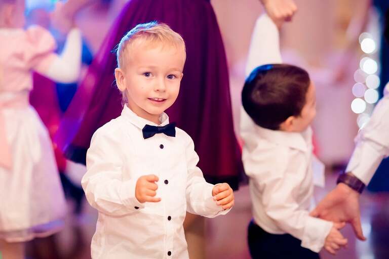 fotograf slubny slask, dwoje fotografow na slub, fotografowie slubni slask, fotograf slubny bielsko, hotel na bloniach bielsko, wesele w hotelu na bloniach, zdjecia slubne cieszyn, slub w kosciele w mikuszowicach, listopadowy slub, fotografia slubna, reportaz slubny, www.magiaobrazu.com, zdjecia slubne, fotoreportaz slubny, fotografcieszyn, zdjecia slubne bielsko,