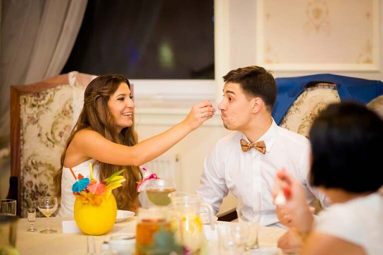 fotograf slubny slask, dwoje fotografow na slub, fotografowie slubni slask, fotograf slubny bielsko, hotel na bloniach bielsko, wesele w hotelu na bloniach, zdjecia slubne cieszyn, slub w kosciele w mikuszowicach, listopadowy slub, fotografia slubna, reportaz slubny, www.magiaobrazu.com, zdjecia slubne, fotoreportaz slubny, fotografcieszyn, zdjecia slubne bielsko,