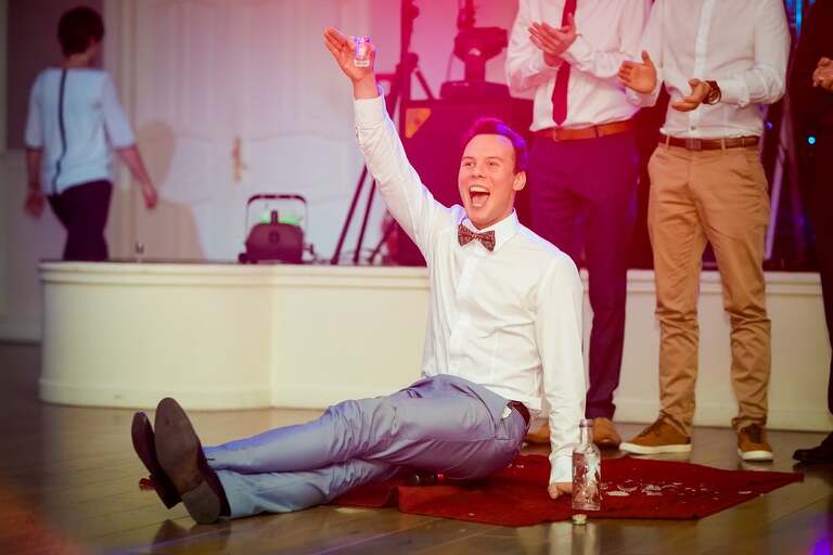 fotograf slubny slask, dwoje fotografow na slub, fotografowie slubni slask, fotograf slubny bielsko, hotel na bloniach bielsko, wesele w hotelu na bloniach, zdjecia slubne cieszyn, slub w kosciele w mikuszowicach, listopadowy slub, fotografia slubna, reportaz slubny, www.magiaobrazu.com, zdjecia slubne, fotoreportaz slubny, fotografcieszyn, zdjecia slubne bielsko,