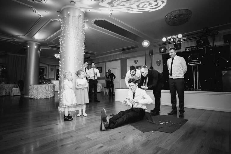 fotograf slubny slask, dwoje fotografow na slub, fotografowie slubni slask, fotograf slubny bielsko, hotel na bloniach bielsko, wesele w hotelu na bloniach, zdjecia slubne cieszyn, slub w kosciele w mikuszowicach, listopadowy slub, fotografia slubna, reportaz slubny, www.magiaobrazu.com, zdjecia slubne, fotoreportaz slubny, fotografcieszyn, zdjecia slubne bielsko,