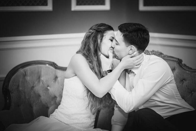 fotograf slubny slask, dwoje fotografow na slub, fotografowie slubni slask, fotograf slubny bielsko, hotel na bloniach bielsko, wesele w hotelu na bloniach, zdjecia slubne cieszyn, slub w kosciele w mikuszowicach, listopadowy slub, fotografia slubna, reportaz slubny, www.magiaobrazu.com, zdjecia slubne, fotoreportaz slubny, fotografcieszyn, zdjecia slubne bielsko,