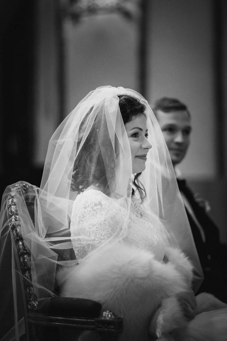 zdjecia slubne warszawa, slub w bazylice sw jerzego w warszawie, wesele w palacu prymasowskim warszawa, sesja slubna palac w wilanowie, plener slubny w palacu w wilanowie, sesja slubna warszawa, plener slubny warszawa, fotografia slubna warszawa, fotografia slubna, zdjecia slubne bielsko, fotograf slubny bielsko, www.magiaobrazu.com, zdjecia slubne warszawa, fotografia slubna slask,