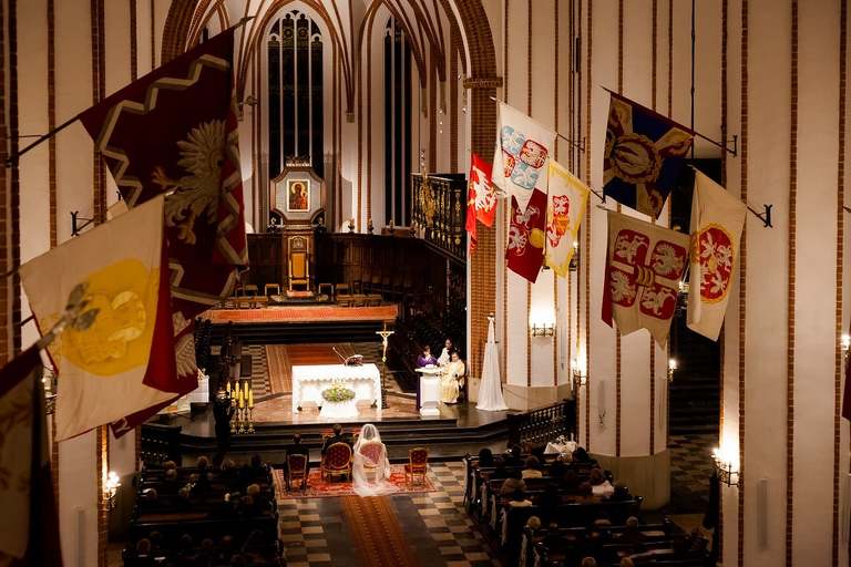 zdjecia slubne warszawa, slub w bazylice sw jerzego w warszawie, wesele w palacu prymasowskim warszawa, sesja slubna palac w wilanowie, plener slubny w palacu w wilanowie, sesja slubna warszawa, plener slubny warszawa, fotografia slubna warszawa, fotografia slubna, zdjecia slubne bielsko, fotograf slubny bielsko, www.magiaobrazu.com, zdjecia slubne warszawa, fotografia slubna slask,