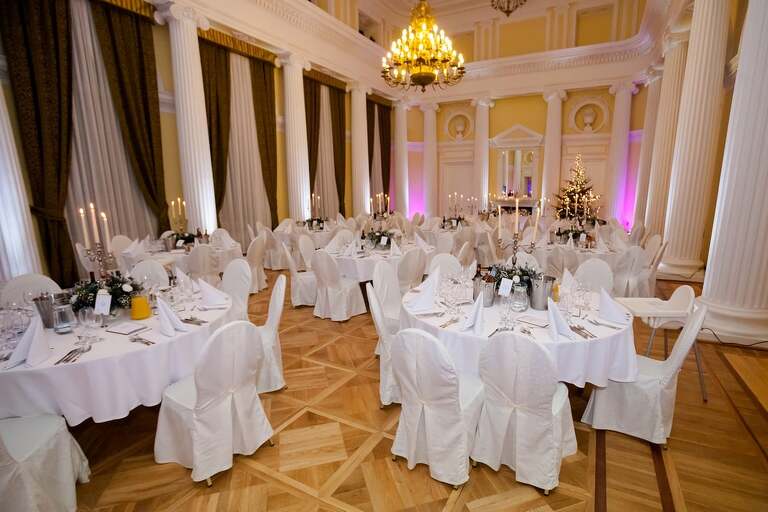 zdjecia slubne warszawa, slub w bazylice sw jerzego w warszawie, wesele w palacu prymasowskim warszawa, sesja slubna palac w wilanowie, plener slubny w palacu w wilanowie, sesja slubna warszawa, plener slubny warszawa, fotografia slubna warszawa, fotografia slubna, zdjecia slubne bielsko, fotograf slubny bielsko, www.magiaobrazu.com, zdjecia slubne warszawa, fotografia slubna slask,