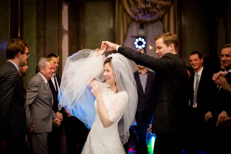 zdjecia slubne warszawa, slub w bazylice sw jerzego w warszawie, wesele w palacu prymasowskim warszawa, sesja slubna palac w wilanowie, plener slubny w palacu w wilanowie, sesja slubna warszawa, plener slubny warszawa, fotografia slubna warszawa, fotografia slubna, zdjecia slubne bielsko, fotograf slubny bielsko, www.magiaobrazu.com, zdjecia slubne warszawa, fotografia slubna slask,