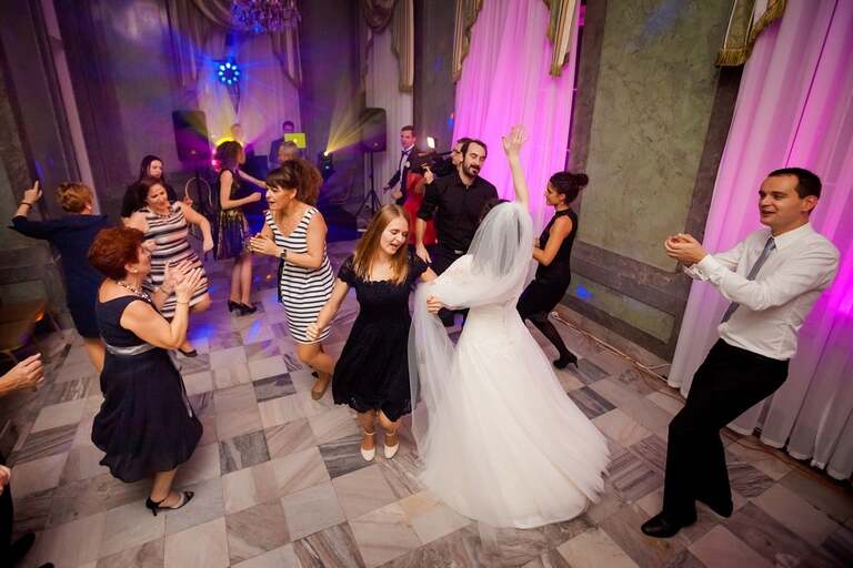 zdjecia slubne warszawa, slub w bazylice sw jerzego w warszawie, wesele w palacu prymasowskim warszawa, sesja slubna palac w wilanowie, plener slubny w palacu w wilanowie, sesja slubna warszawa, plener slubny warszawa, fotografia slubna warszawa, fotografia slubna, zdjecia slubne bielsko, fotograf slubny bielsko, www.magiaobrazu.com, zdjecia slubne warszawa, fotografia slubna slask,